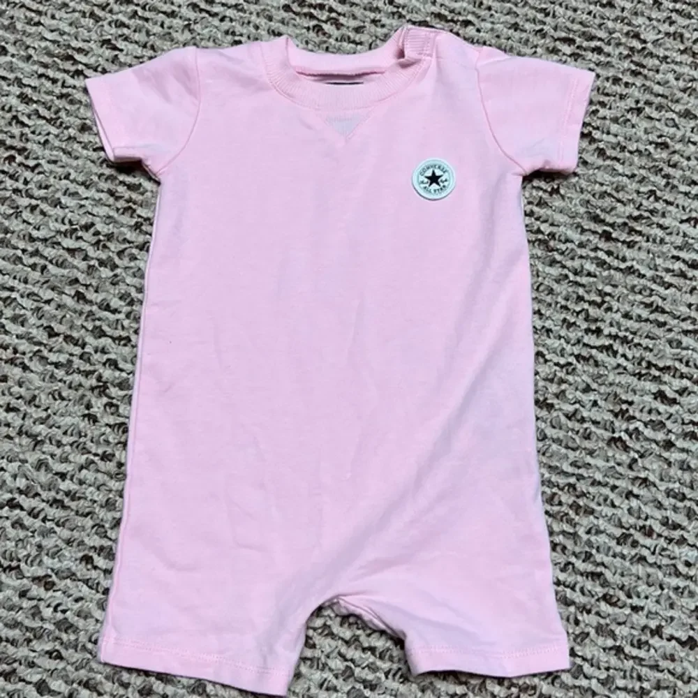 Converse‎ romper